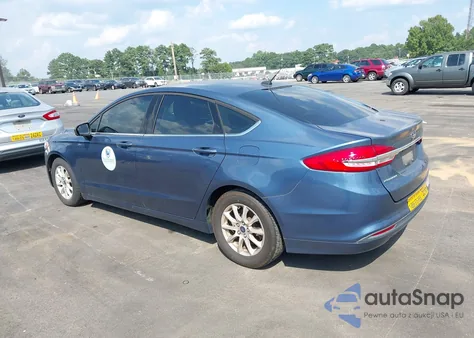 2018 Ford Fusion S z USA, uszkodzony, nr VIN 3FA6P0G77JR273386